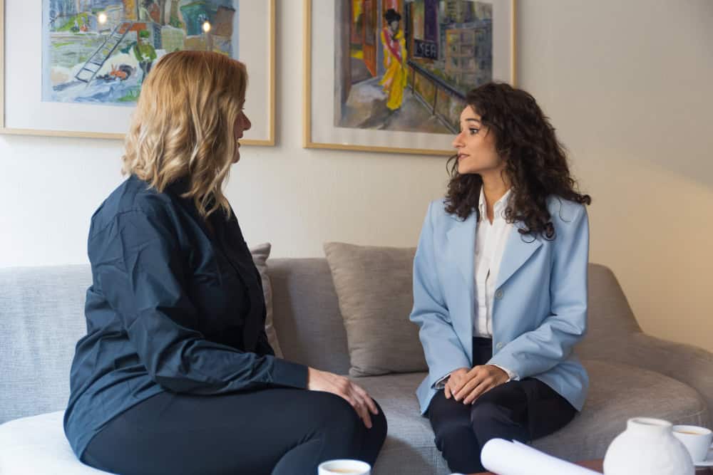 Client meeting with therapist during dialectical behavior therapy in San Diego session