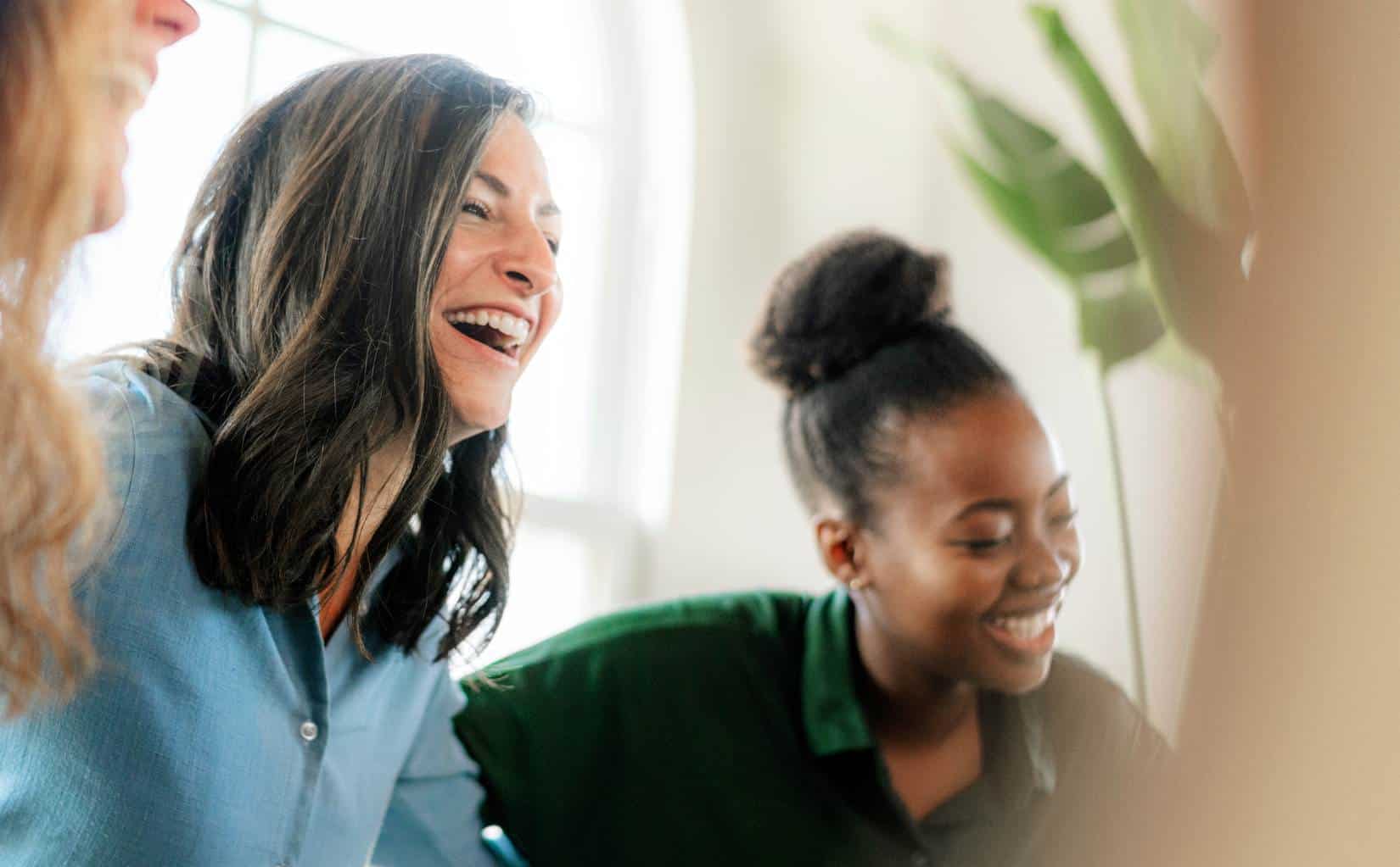 peers building connections at Carlsbad rehab.